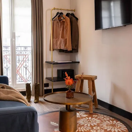 Maxim Quartier Latin Hotel 3*